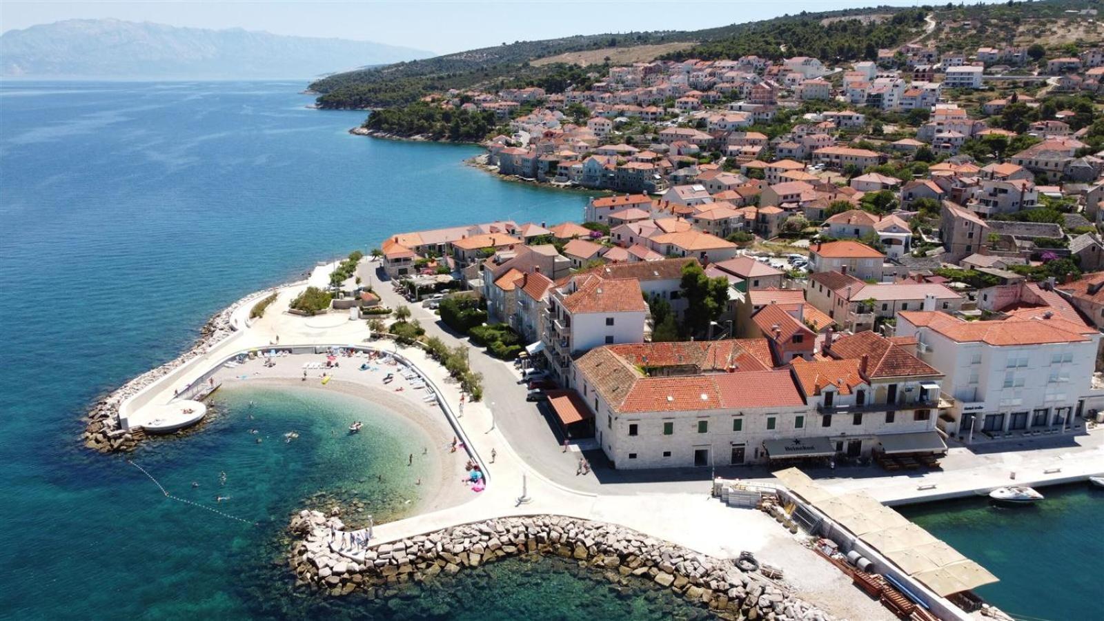 Apartmani Banic Postira Exteriör bild